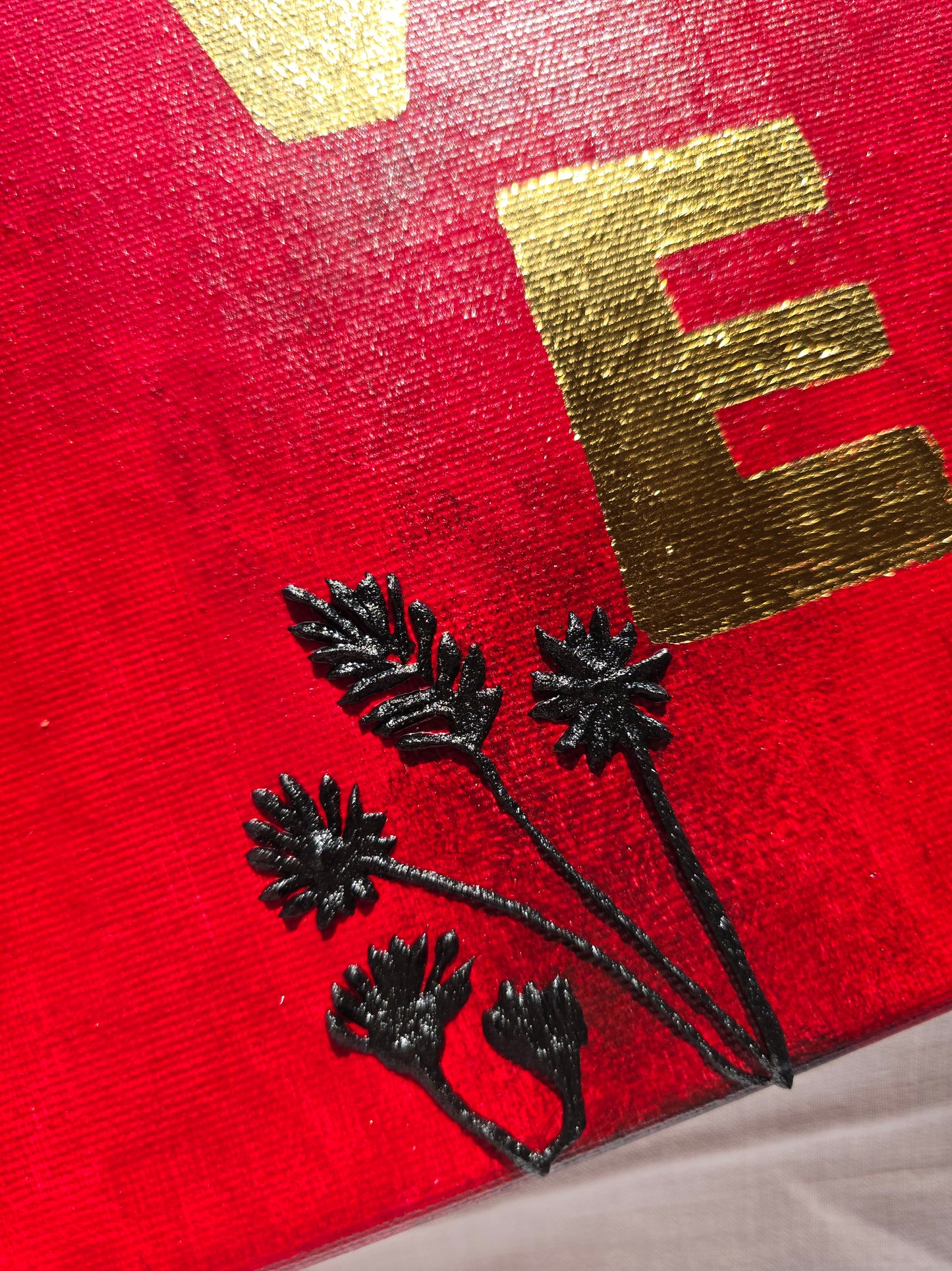 Gold Leaf LOVE Painting: Red & Black Floral Canvas Art (30x40cm)