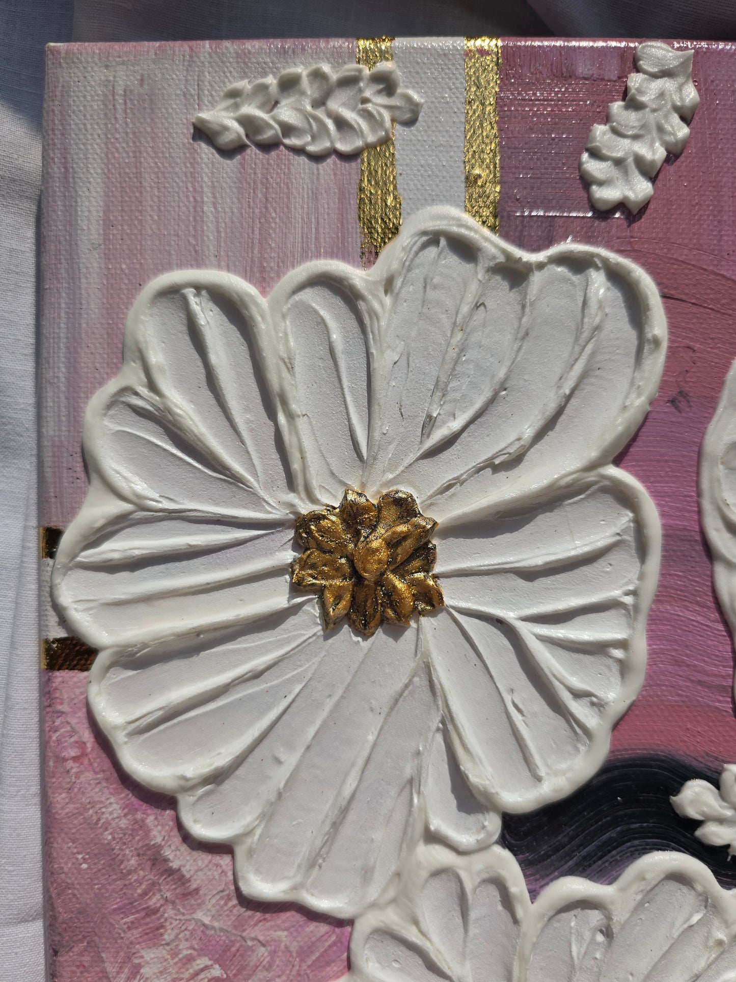 3D Flower Acrylic Painting: Pink & Gold Wall Art