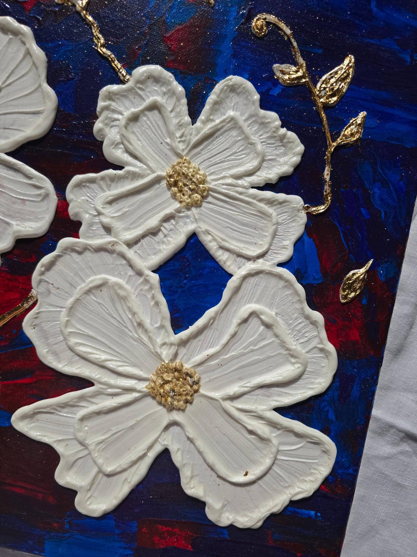 Textured White Flower Painting: Gold Leaf Accent, Blue Red Art (40x50cm)