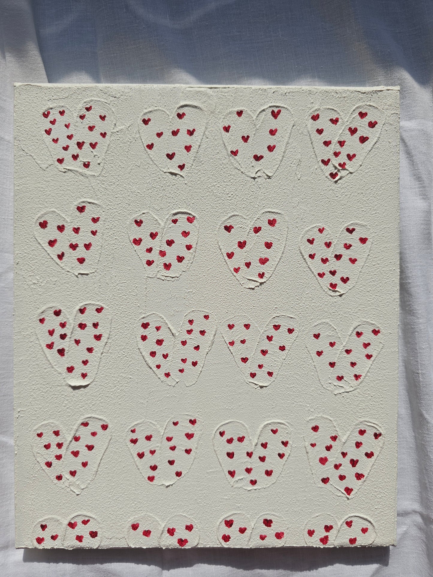 Textured Heart Painting: Minimalist Acrylic Canvas Art